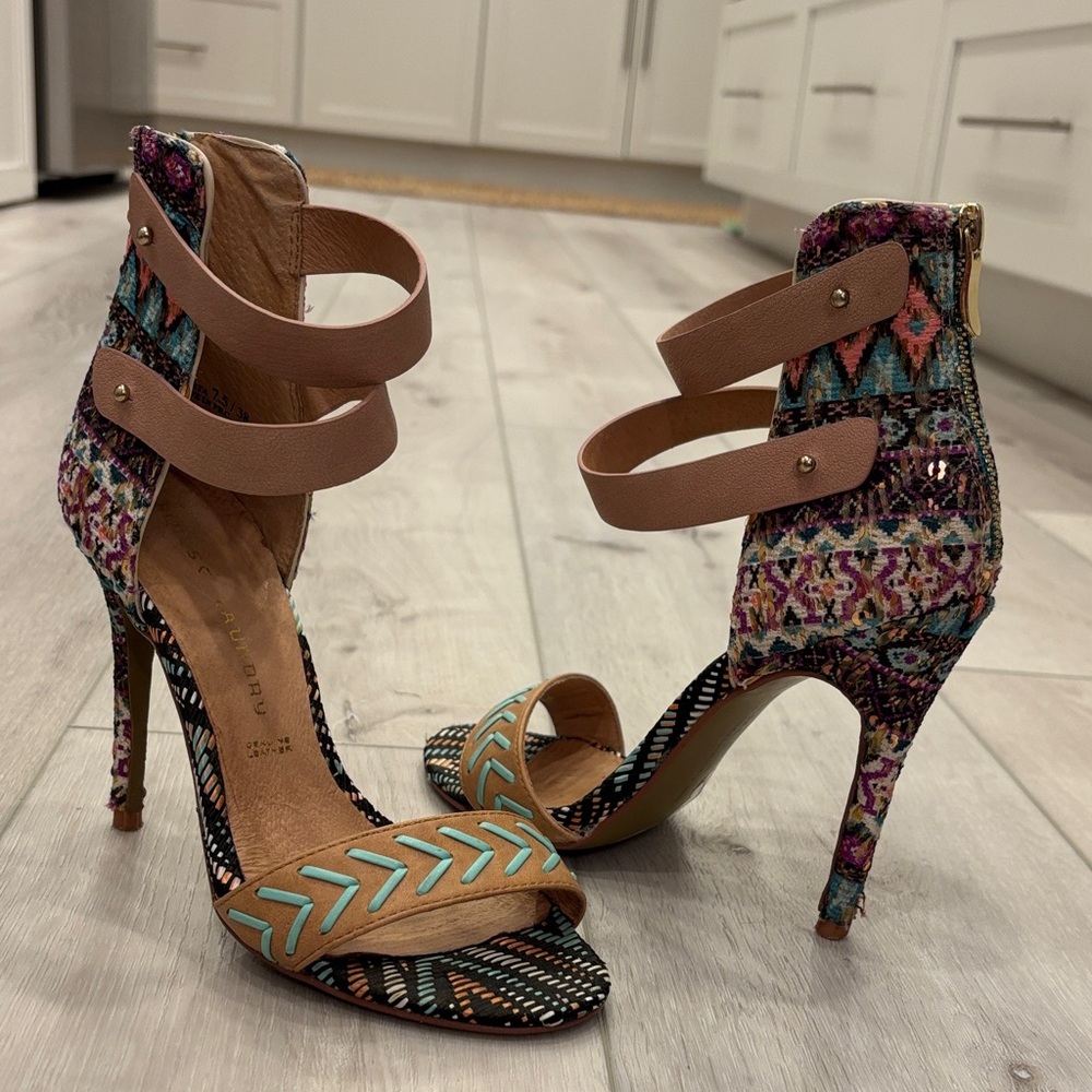 Chinese Laundry Multicolor Patterned Heels